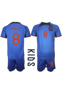 Alankomaat Cody Gakpo #8 Jalkapallovaatteet Lasten Vieraspeliasu MM-kisat 2022 Lyhythihainen (+ Lyhyet housut)